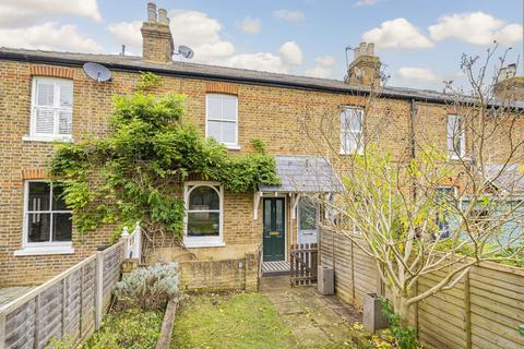 2 bedroom terraced house for sale, French Street, Sunbury-On-Thames TW16