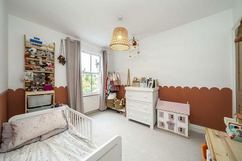 77 French Street, Sunbury-on-thames, TW16 5JL