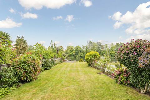 3 bedroom terraced house for sale, Lower Hampton Road, Sunbury-On-Thames TW16