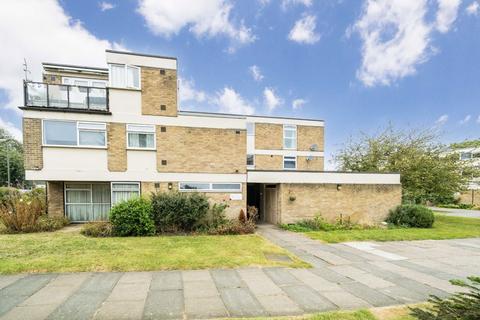 2 bedroom flat for sale, Peregrine Road, Sunbury-On-Thames TW16