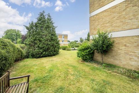 2 bedroom flat for sale, Peregrine Road, Sunbury-On-Thames TW16