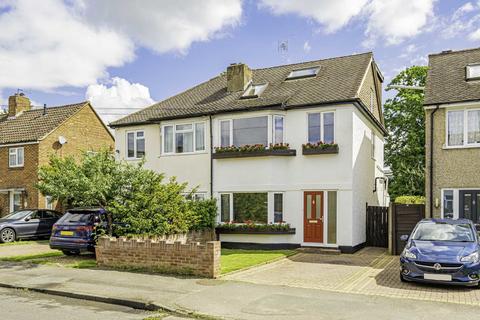 4 bedroom semi-detached house for sale, Beverley Road, Sunbury-On-Thames TW16