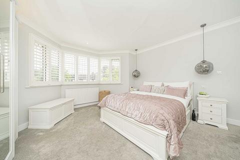 4 bedroom detached house for sale, Harfield Road, Sunbury-On-Thames TW16