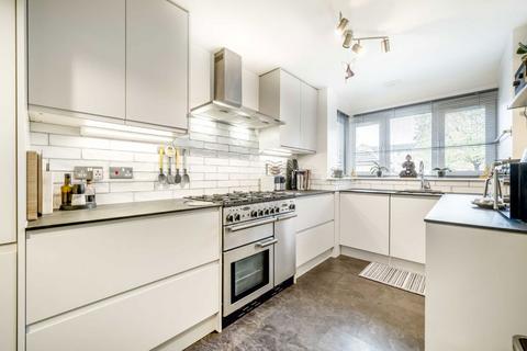 3 bedroom terraced house for sale, Bowater Gardens, Sunbury-On-Thames TW16