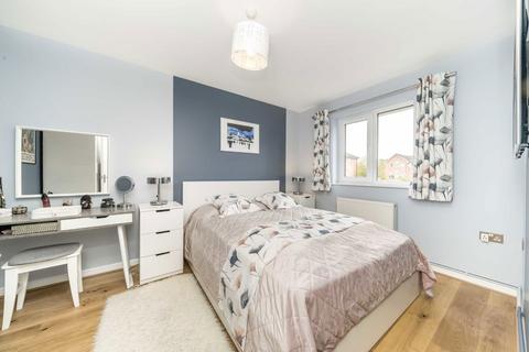 3 bedroom terraced house for sale, Bowater Gardens, Sunbury-On-Thames TW16