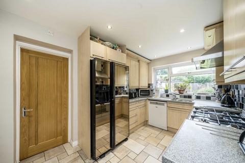 4 bedroom detached house for sale, Rooksmead Road, Sunbury-On-Thames TW16