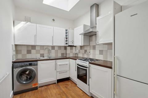 2 bedroom flat for sale, The Avenue, Surbiton KT5