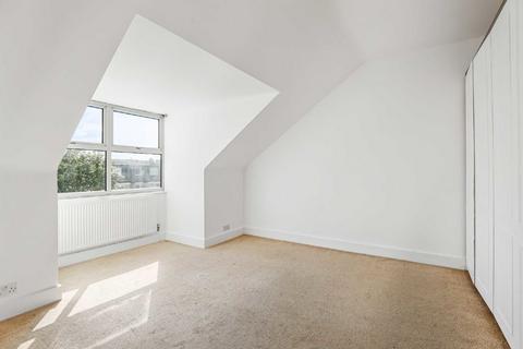 2 bedroom flat for sale, The Avenue, Surbiton KT5