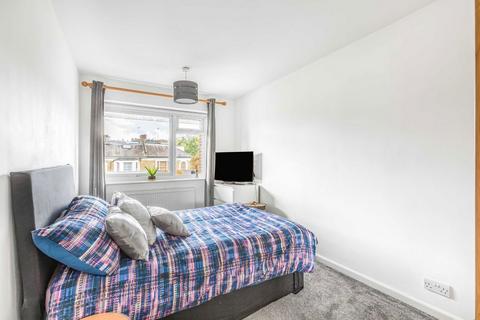 2 bedroom flat for sale, Adelaide Road, Surbiton KT6