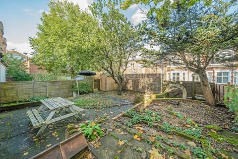 2 bedroom flat for sale, Surbiton Hill Road, Surbiton KT6