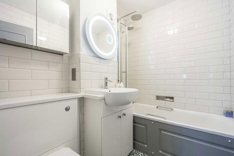 26 Rivermead, Kingston Upon Thames, KT1 2LR