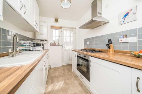 2 bedroom flat for sale, St. Marks Hill, Surbiton KT6