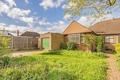 3 bedroom bungalow for sale, Greenwood Close, Thames Ditton KT7