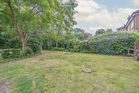 1 bedroom flat for sale, Surbiton Hill Park, Surbiton KT5