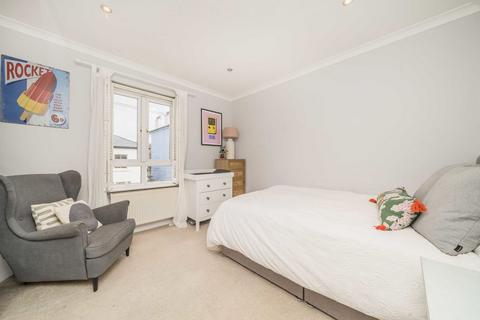 2 bedroom flat for sale, Cleaveland Road, Surbiton KT6