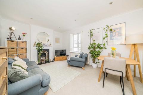 2 bedroom flat for sale, Cleaveland Road, Surbiton KT6