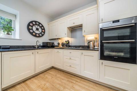 2 bedroom flat for sale, Oak Hill Road, Surbiton KT6