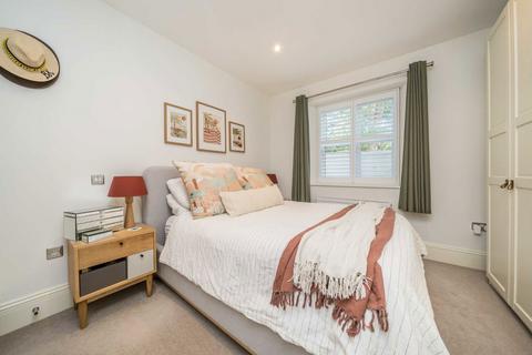 2 bedroom flat for sale, Oak Hill Road, Surbiton KT6