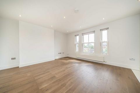 3 bedroom flat for sale, Ewell Road, Surbiton KT6