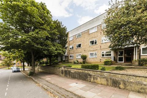 2 bedroom flat for sale, Avenue Elmers, Surbiton KT6