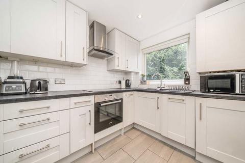 2 bedroom flat for sale, Maple Road, Surbiton KT6