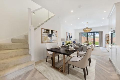 3 bedroom semi-detached house for sale, Douglas Road, Surbiton KT6