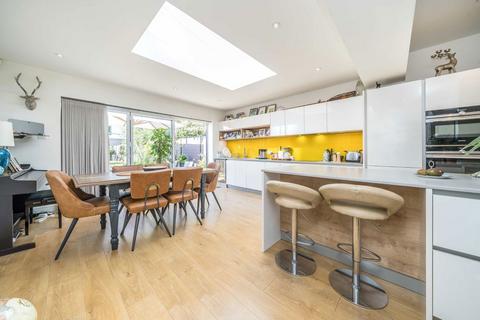 4 bedroom semi-detached house for sale, Tolworth Park Road, Surbiton KT6