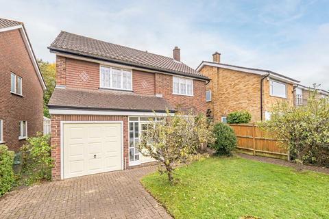 4 bedroom detached house for sale, Saffron Way, Surbiton KT6