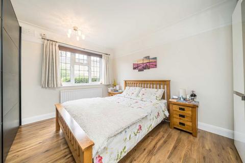 2 bedroom flat for sale, St. Mark's Hill, Surbiton KT6