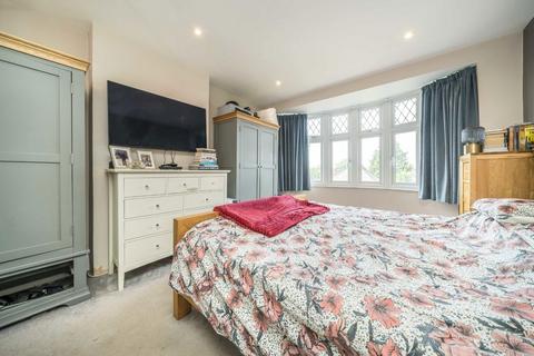 3 bedroom semi-detached house for sale, Woodside Close, Surbiton KT5