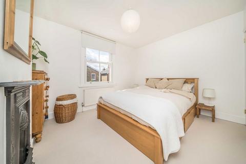 3 bedroom semi-detached house for sale, Beaconsfield Road, Surbiton KT5