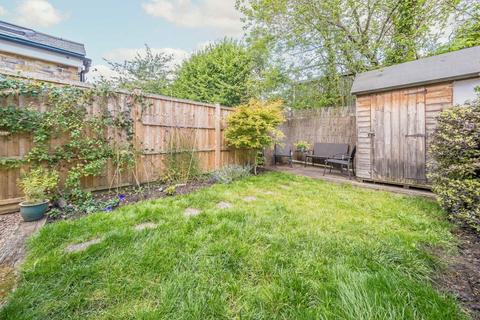 61 Beaconsfield Road, Surbiton, KT5 9AW