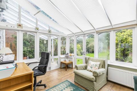 4 bedroom detached house for sale, Villiers Avenue, Surbiton KT5