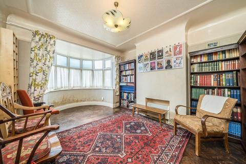 3 bedroom semi-detached house for sale, Raeburn Avenue, Surbiton KT5