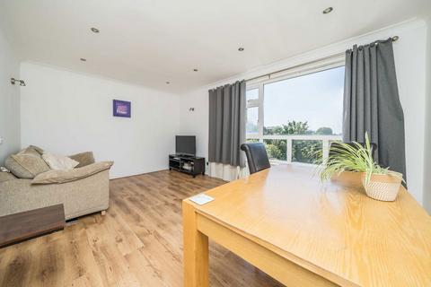 2 bedroom flat for sale, Cranes Park, Surbiton KT5