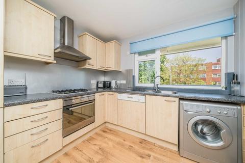 2 bedroom flat for sale, Cranes Park, Surbiton KT5