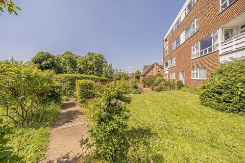 2 bedroom flat for sale, Cranes Park, Surbiton KT5