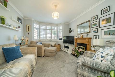 3 bedroom semi-detached house for sale, Hamilton Avenue, Surbiton KT6