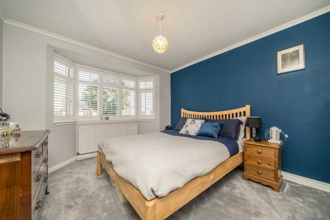 3 bedroom semi-detached house for sale, Hamilton Avenue, Surbiton KT6