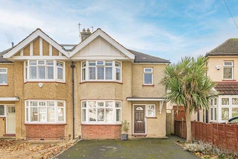 3 bedroom semi-detached house for sale, Hamilton Avenue, Surbiton KT6