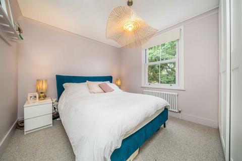 3 bedroom semi-detached house for sale, Beaconsfield Road, Surbiton KT5