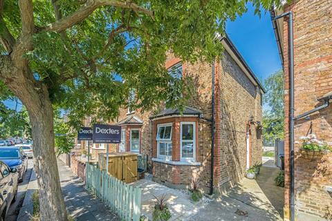 63 Beaconsfield Road, Surbiton, KT5 9AW