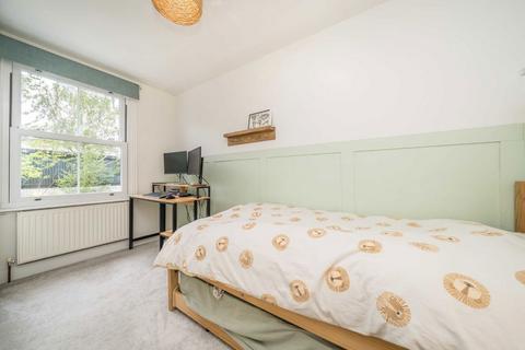 63 Beaconsfield Road, Surbiton, KT5 9AW