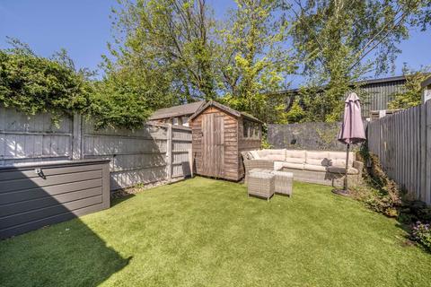 63 Beaconsfield Road, Surbiton, KT5 9AW