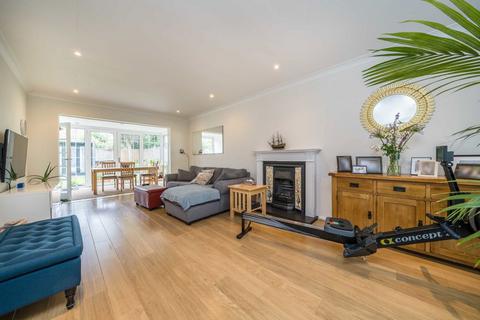 8a Highfield Close, Long Ditton, Surbiton, KT6 5JG