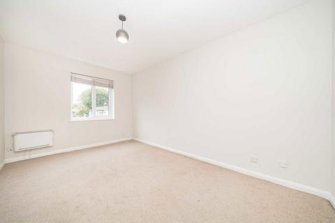 2 bedroom flat for sale, Cottage Grove, Surbiton KT6