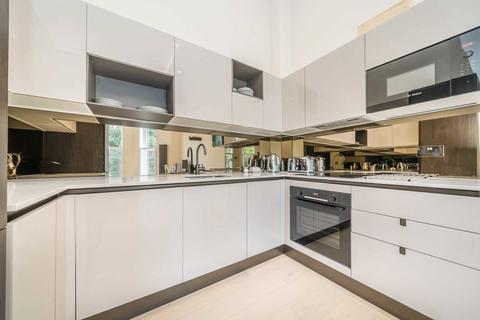 2 bedroom flat for sale, Oak Hill, Surbiton KT6