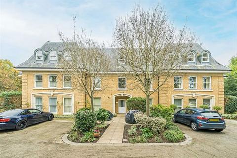 3 bedroom flat for sale, Holmesdale Road, Teddington TW11