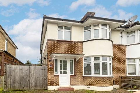 3 bedroom house to rent, Elmbridge Avenue, Surbiton KT5