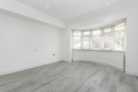 3 bedroom house to rent, Elmbridge Avenue, Surbiton KT5